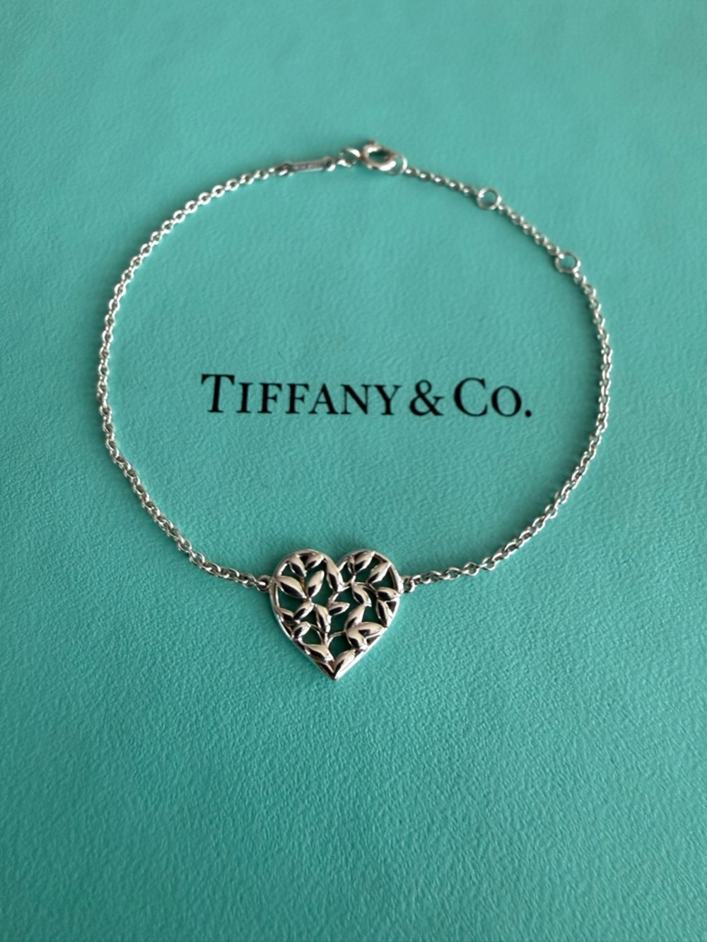 Tiffany&Co. Paloma Picasso® Sterling Silver Olive Leaf Heart Bracelet